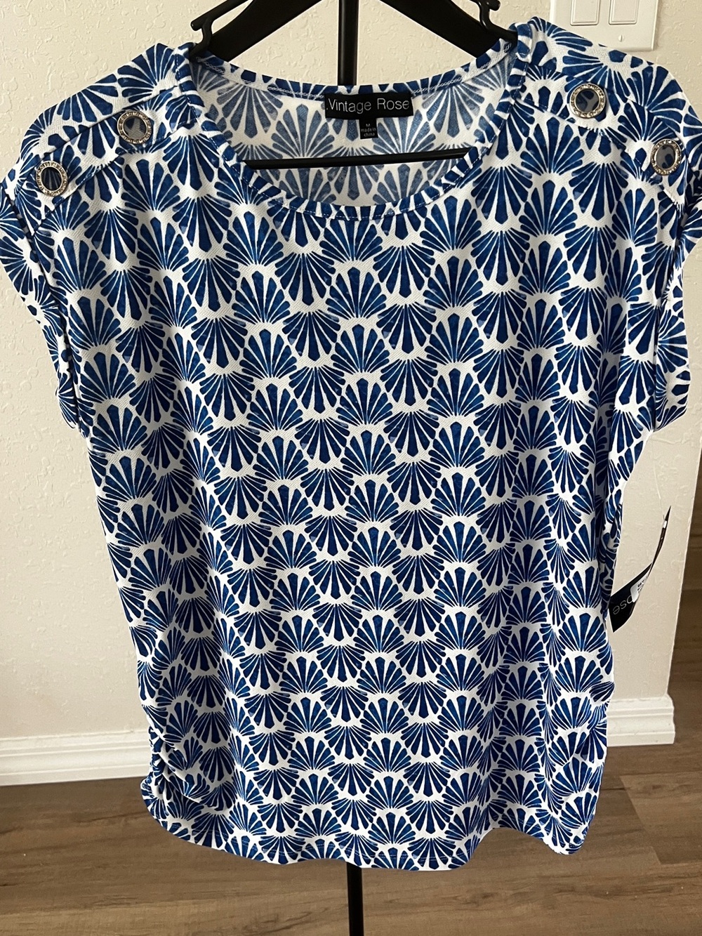 Vintage Rose Blue & White Printed Cap-Sleeve  Rhinestone circle on shoulder
